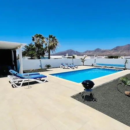 Lovely Villa Danielle Playa Blanca  Exterior photo